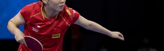 王曼昱“低调”中加冕冠军 女乒领军人之争白热化